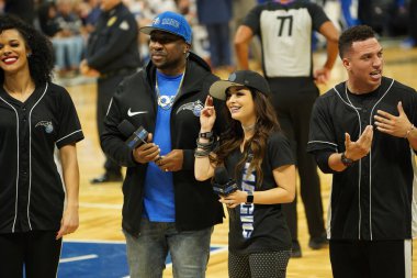 Orlando Magic 27 Aralık 2019 Cuma günü Orlando, Florida 'daki Amway Arena' da Philadelphia 76ers 'a ev sahipliği yapıyor..