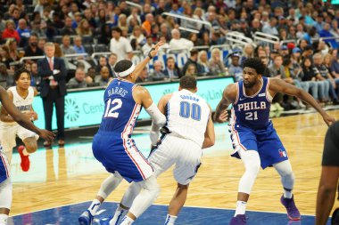 Orlando Magic 27 Aralık 2019 Cuma günü Orlando, Florida 'daki Amway Arena' da Philadelphia 76ers 'a ev sahipliği yapıyor..