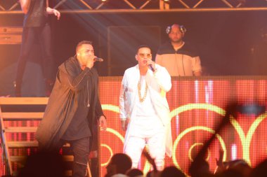 Baba Yankee ve Don Omar 7 Ağustos 2016 'da Orlando Florida' daki Amway Center 'da konser verdiler.. 