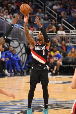 Orlando Magic 25 Ekim 2018 'de Orlando Florida' daki Amway Center 'da Portland Trail Blazers' ı sunar.. 