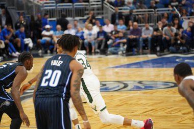 Orlando Magic, Orlando, Florida, ABD 'deki Amway Center' da Milwaukee Bucks 'a ev sahipliği yapıyor. 1 Kasım 2019.  