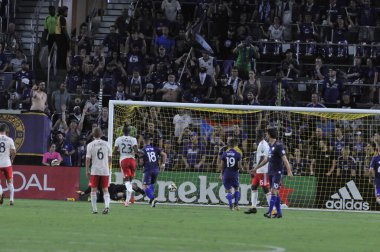 Orlando City 27 Eylül 2017 'de Orlando City Stadyumu' nda New England Devrimi 'ne ev sahipliği yaptı..  