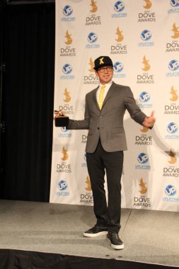 15 Ekim 2013 'te Tennessee, Nashville' deki Allen Arena 'da düzenlenen 44. GMA Dove Ödülleri' nin sahne arkasında.. 