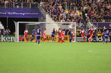 Orlando City SC, 8 Mayıs 2015 'te Florida' daki Kamp Dünyası Stadyumu 'nda Los Angeles Galaksisi' ne ev sahipliği yaptı.. 