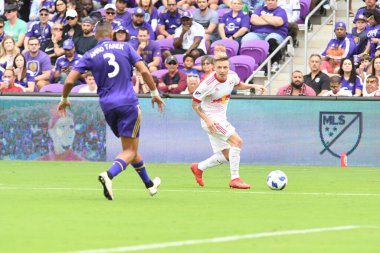 Orlando City, 31 Mart 2018 'de Orlando Florida' daki Exploria Stadyumu 'nda New York Red Bulls' a ev sahipliği yaptı..  