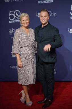 15 Ekim 2019 'da Nashville, Tennessee' deki Linbscome Üniversitesi 'nde verilen 50. GMA Dove Ödülleri sırasında kırmızı halı. 