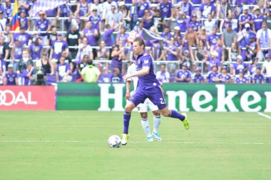 Orlando City 15 Nisan 2017 'de Florida, Orlando' daki Citrus Bowl 'da Los Angeles Galaksisine ev sahipliği yaptı..  