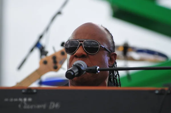 Stevie Wonder Bierze Udział Rajdzie Zorganizowanym Przez Prezydenta Baracka Obamę — Zdjęcie stockowe