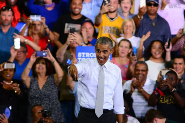 Président Barack Obama Organise Rassemblement Campagne Pour Candidate Présidentielle Hillary — Photo