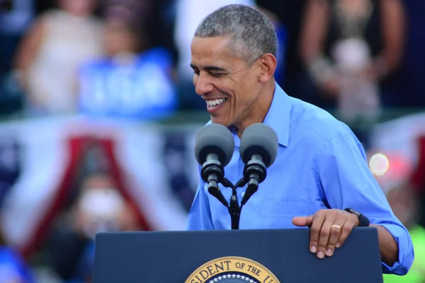 Président Barack Obama Prend Parole Lors Rassemblement Campagne Stade Osceola — Photo