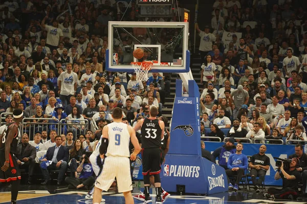 Orlando Magic Hospeda Toronto Rapters Durante Playoff Nba Amway Arena — Fotografia de Stock