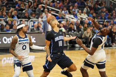 Orlando Magic 28 Şubat 2020 tarihinde Orlando Florida 'da Amway Center' da Minnesota Timberwolves 'a ev sahipliği yapar..  