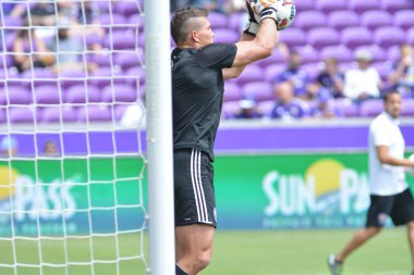 Orlando City 15 Nisan 2017 'de Florida, Orlando' daki Citrus Bowl 'da Los Angeles Galaksisine ev sahipliği yaptı..  