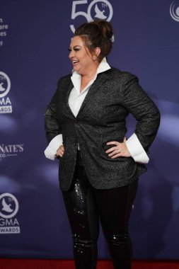 15 Ekim 2019 'da Nashville, Tennessee' deki Linbscome Üniversitesi 'nde verilen 50. GMA Dove Ödülleri sırasında kırmızı halı. 