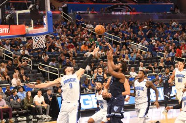 Orlando Magic 10 Ekim 2018 tarihinde Orlando Florda 'daki Amway Center' da Memphis Grizzilies 'e ev sahipliği yaptı..  