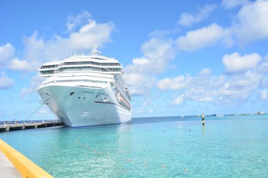 19 Eylül 2016 'da Türk ve Caicos' taki Güzel Büyük Türk Adası.   