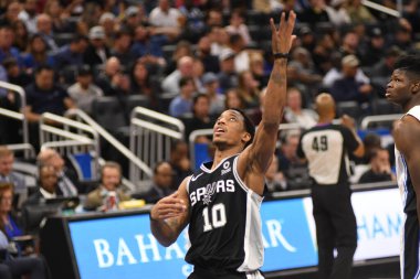 Orlando Magic, 19 Aralık 2018 tarihinde Orlando Florida 'daki Amway Center' da San Antonio Spurs 'a ev sahipliği yapmaktadır.. 