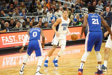 Orlando Magic 27 Aralık 2019 Cuma günü Orlando, Florida 'daki Amway Arena' da Philadelphia 76ers 'a ev sahipliği yapıyor..