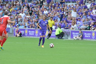 Orlando Pride 22 Nisan 2017 'de Orlando City Stadyumu' nda Washington Spirit 'e ev sahipliği yaptı..  