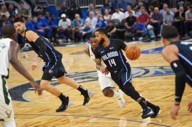 Orlando Magic, Orlando, Florida, ABD 'deki Amway Center' da Milwaukee Bucks 'a ev sahipliği yapıyor. 1 Kasım 2019.  