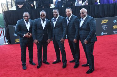 Kırmızı Halı Fotoğrafları 29 Mart 2019 Cumartesi günü Las Vegas 'taki Orleans Resort' ta düzenlenen 34. Yıldız Ödülleri sırasında çekildi.