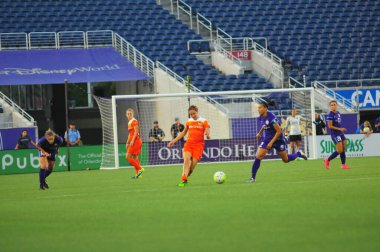Orlando Pride sunucusu Houston Dash 23 Haziran 2016 'da Orlando Florida' daki Dünya Kampı Stadyumu 'nda..