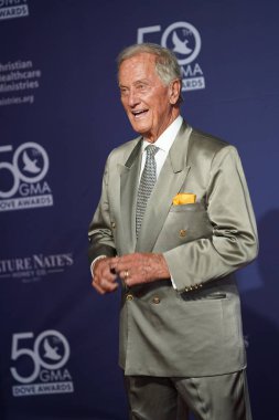 15 Ekim 2019 'da Nashville, Tennessee' deki Linbscome Üniversitesi 'nde verilen 50. GMA Dove Ödülleri sırasında kırmızı halı.