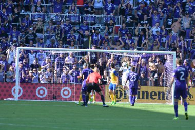 Orlando City 29 Nisan 2017 'de Orlando, Florida' daki Orlando City Stadyumu 'nda Colorado Rapids' e ev sahipliği yaptı.) 