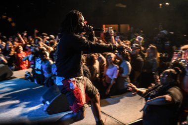 Crossover Kilisesi, 6 Ekim 2018 'de Tampa Florida' daki Crossover Kilisesi 'nde iki yıllık lezzet festivaline ev sahipliği yapıyor..  