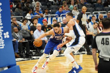 Orlando Magic 27 Aralık 2019 Cuma günü Orlando, Florida 'daki Amway Arena' da Philadelphia 76ers 'a ev sahipliği yapıyor..