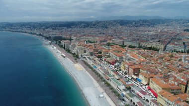 Şehir plajlı sahil manzarası çok güzel.