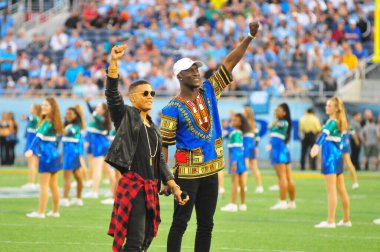 Kuzey Carolina 29 Aralık 2015 tarihinde Orlando Florida 'daki Kamp Dünya Stadyumu' nda oynanan Russell Atletizm Kupası 'nda Baylor ile karşılaşacak..