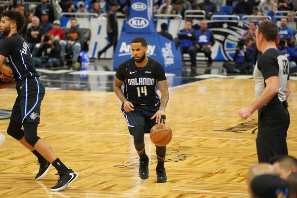 Orlando Magic 28 Şubat 2020 tarihinde Orlando Florida 'da Amway Center' da Minnesota Timberwolves 'a ev sahipliği yapar..  