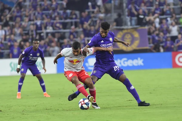 Orlando City 21 Temmuz 2019 tarihinde Florida, Orlando 'da Exploria Stadyumu' nda New York Red Bulls 'a ev sahipliği yaptı..