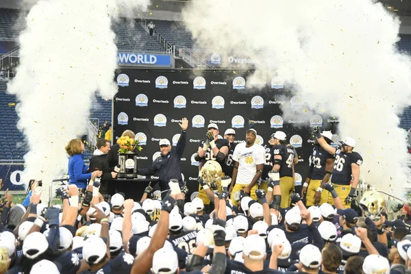 Notre Dame Tvář Lsu Během Citrus Bowl Stadionu Camping World — Stock fotografie