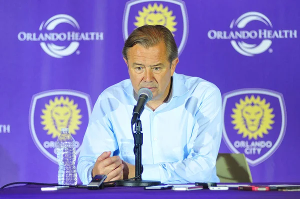 Orlando City SC, 8 Mayıs 2015 'te Florida' daki Kamp Dünyası Stadyumu 'nda Los Angeles Galaksisi' ne ev sahipliği yaptı.. 