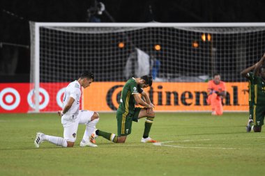 Los Angeles Galaksisi, 14 Temmuz 2020 'de Orlando Florida ABD' deki ESPN Vahşi Spor Dünyası 'nda düzenlenen MLS Sırt Turnuvası sırasında Portland Timbers ile karşı karşıya geldi. 
