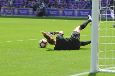 Orlando Pride 22 Nisan 2017 'de Orlando City Stadyumu' nda Washington Spirit 'e ev sahipliği yaptı..  