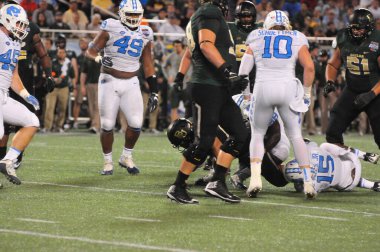 Kuzey Carolina 29 Aralık 2015 tarihinde Orlando Florida 'daki Kamp Dünya Stadyumu' nda oynanan Russell Atletizm Kupası 'nda Baylor ile karşılaşacak..