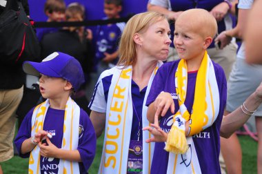 Orlando City SC sunucusu Sporting Kansas City Orlando Florida 'daki Dünya Kampı Stadyumu' nda 13 Eylül 2015 'te.