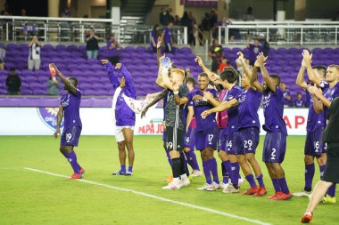 Orlando City SC, 19 Haziran 2019 Çarşamba günü Orlando 'daki Exploria Stadyumu' nda düzenlenen ABD Açık Kupası sırasında New England Devrimi 'ne ev sahipliği yaptı.