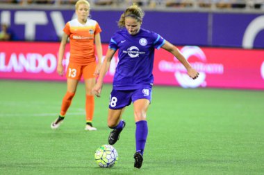 Orlando Pride sunucusu Houston Dash 23 Haziran 2016 'da Orlando Florida' daki Dünya Kampı Stadyumu 'nda..