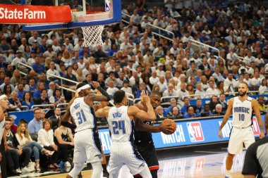 Orlando Magic 19 Nisan 2019 Cuma günü Orlando Florida 'daki Amway Arena' daki NBA Playoff 1 'de Toronto Rapçileri' ne ev sahipliği yapıyor.
