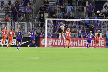 Orlando Pride 28 Haziran 2018 'de Orlando City Stadyumu' nda Houston Dash 'e ev sahipliği yaptı..  