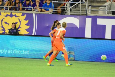 Orlando Pride sunucusu Houston Dash 23 Haziran 2016 'da Orlando Florida' daki Dünya Kampı Stadyumu 'nda..
