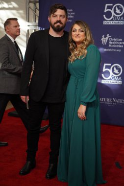 15 Ekim 2019 'da Nashville, Tennessee' deki Linbscome Üniversitesi 'nde verilen 50. GMA Dove Ödülleri sırasında kırmızı halı. 
