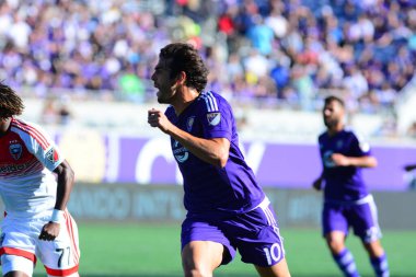 Orlando City SC, 23 Ekim 2016 'da Orlando Florida' daki Camp World Stadyumu 'nda DC United' ı ağırladı..  