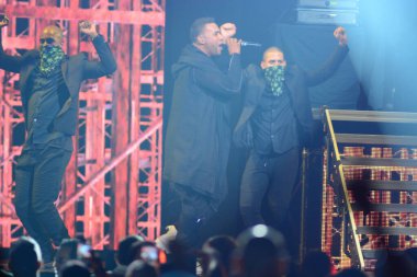 Baba Yankee ve Don Omar 7 Ağustos 2016 'da Orlando Florida' daki Amway Center 'da konser verdiler..  