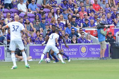 Orlando City 15 Nisan 2017 'de Florida, Orlando' daki Citrus Bowl 'da Los Angeles Galaksisine ev sahipliği yaptı.. 
