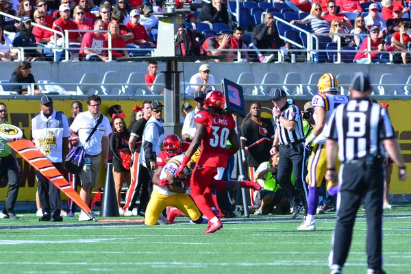 Les Lsu Affrontent Louisville Lors 71E Citrus Bowl Camping World — Photo